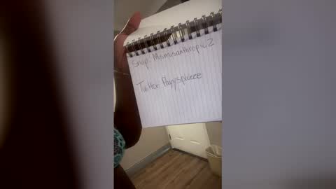 Snapshot of thabrownskintease chatting on 03-16-26, 04:44 thabrownskintease online show from 03-16-26, 04:44