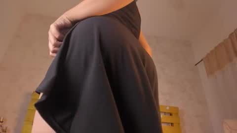 Snapshot of thalia888_ chatting on 10-11-25, 07:12 thalia888_ online show from 10-11-25, 07:12