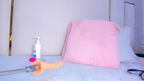 Snapshot of thalia888_ chatting on 11-28-25, 08:22 thalia888_ online show from 11-28-25, 08:22