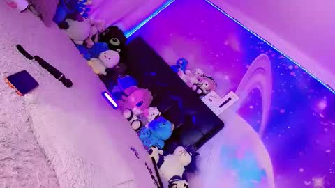 Thalia Girl online show from 03-16-26, 09:52