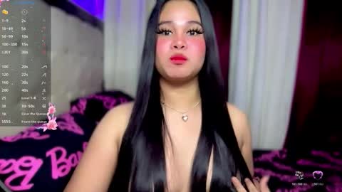 Snapshot of thalia_houston69 chatting on 10-22-25, 04:24 Ms. Thalia online show from 10-22-25, 04:24