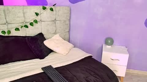 Thalia  online show from 02-09-26, 02:21