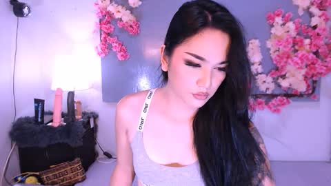 Thalia online show from 09-30-25, 01:38