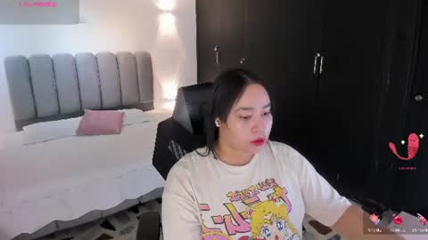 Thalia online show from 07-19-26, 04:27