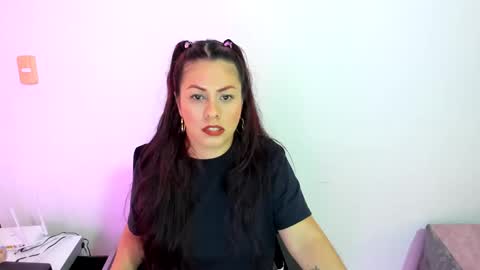 Snapshot of thamara__1023 chatting on 09-16-25, 04:41 thania sometimes in the company of Alan and Maria online show from 09-16-25, 04:41