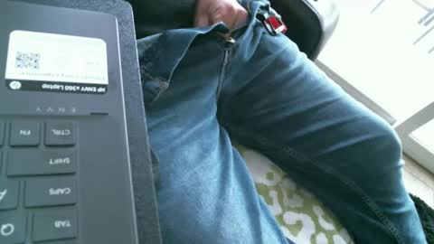 Snapshot of thameslee chatting on 01-22-25, 12:27 Thames online show from 01-22-25, 12:27