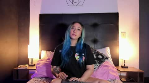 Snapshot of thamyjade chatting on 03-28-26, 01:16 Thamy online show from 03-28-26, 01:16