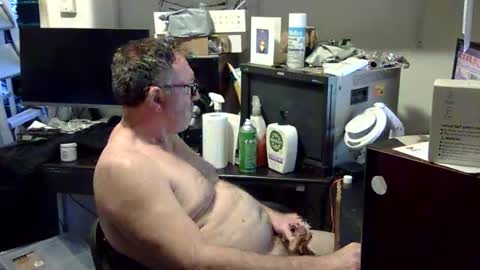 Snapshot of thang5545 chatting on 10-11-25, 05:28 thang5545 online show from 10-11-25, 05:28