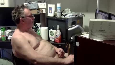 Snapshot of thang5545 chatting on 10-17-25, 01:31 thang5545 online show from 10-17-25, 01:31