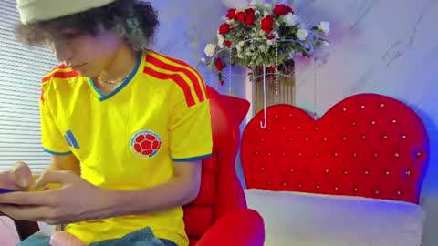 thanier_18 online show from 06-17-26, 07:48