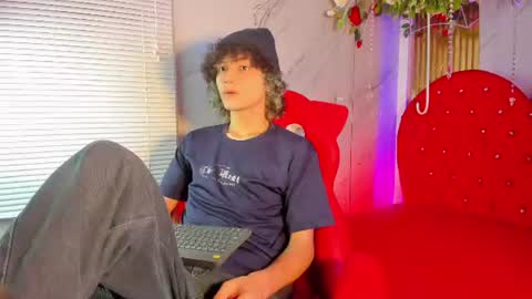 thanier_18 online show from 06-20-26, 06:33