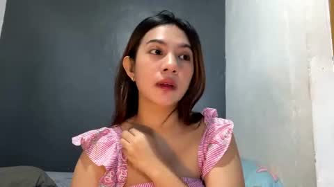 Snapshot of thaogooslin chatting on 07-12-26, 05:20 Betty online show from 07-12-26, 05:20