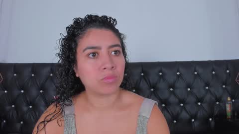 Snapshot of thara_webstter chatting on 12-16-24, 11:44 thara webstter online show from 12-16-24, 11:44