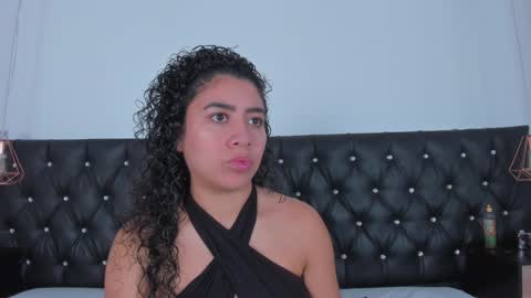 Snapshot of thara_webstter chatting on 12-19-24, 11:39 thara webstter online show from 12-19-24, 11:39