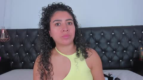 Snapshot of thara_webstter chatting on 12-28-24, 02:53 thara webstter online show from 12-28-24, 02:53