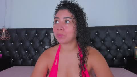 Snapshot of thara_webstter chatting on 01-07-25, 11:37 thara webstter online show from 01-07-25, 11:37