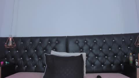 Snapshot of thara_webstter chatting on 01-08-25, 05:48 thara webstter online show from 01-08-25, 05:48