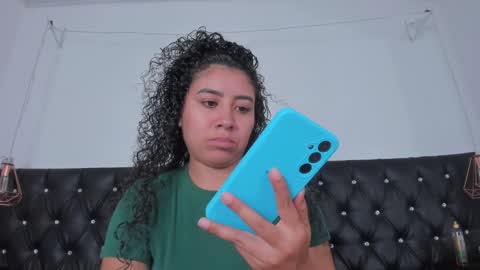 Snapshot of thara_webstter chatting on 01-16-25, 05:55 thara webstter online show from 01-16-25, 05:55