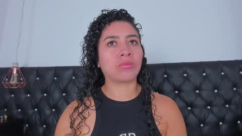 Snapshot of thara_webstter chatting on 02-05-25, 12:27 thara webstter online show from 02-05-25, 12:27