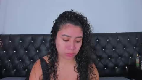Snapshot of thara_webstter chatting on 03-04-25, 11:40 thara webstter online show from 03-04-25, 11:40