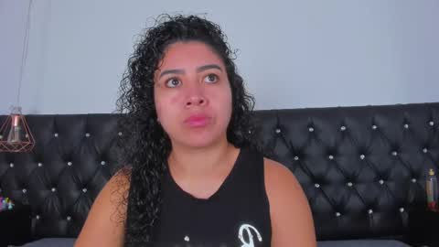 Snapshot of thara_webstter chatting on 03-12-25, 11:31 thara webstter online show from 03-12-25, 11:31