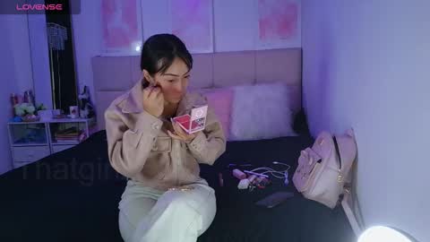 Snapshot of thatgirl2003 chatting on 02-04-26, 11:49 online show from 02-04-26, 11:49