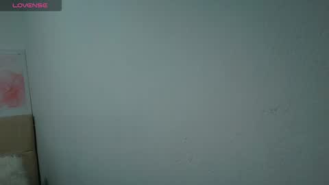 Snapshot of thatgirl2003 chatting on 02-05-26, 02:33 online show from 02-05-26, 02:33