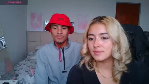 Snapshot of thatgirl2003 chatting on 03-04-26, 08:59 online show from 03-04-26, 08:59