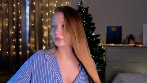 Snapshot of thatonerabbit chatting on 01-15-26, 12:43 Alice online show from 01-15-26, 12:43