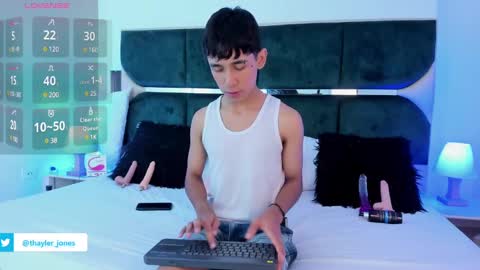 Snapshot of thayler_jones chatting on 01-16-25, 11:15 Thayler online show from 01-16-25, 11:15