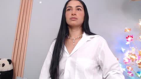 THAYSSA ROSS online show from 04-02-26, 02:58