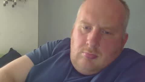 Snapshot of the007146368 chatting on 05-23-26, 05:17 the007146368 online show from 05-23-26, 05:17