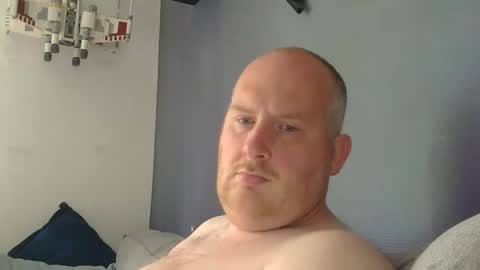 Snapshot of the007146368 chatting on 06-03-26, 08:17 the007146368 online show from 06-03-26, 08:17