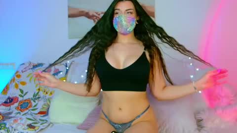 Snapshot of the__sabenna chatting on 02-17-25, 03:42 Madina online show from 02-17-25, 03:42