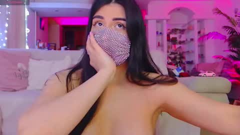 Snapshot of the__sabenna chatting on 03-06-26, 04:36 Madina online show from 03-06-26, 04:36