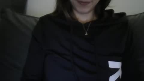 Snapshot of the_borderlands chatting on 03-04-26, 11:05 the crazy travellers online show from 03-04-26, 11:05