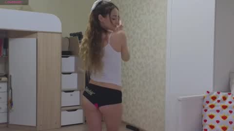 Snapshot of the_dancing_muse chatting on 02-03-25, 01:30 Sweety Katy online show from 02-03-25, 01:30