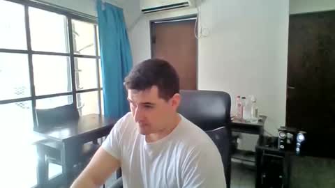 Snapshot of the_dark_knive_ chatting on 10-21-25, 04:19 the_dark_knive_ online show from 10-21-25, 04:19