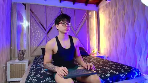 Snapshot of the_dean_boy chatting on 09-15-25, 07:08 Ithan and Leo online show from 09-15-25, 07:08