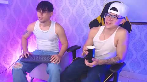 Snapshot of the_dean_boy chatting on 10-17-25, 07:33 Ithan and Leo online show from 10-17-25, 07:33