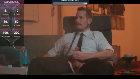 Snapshot of the_dilf chatting on 12-19-24, 06:34 The DILF - online show from 12-19-24, 06:34