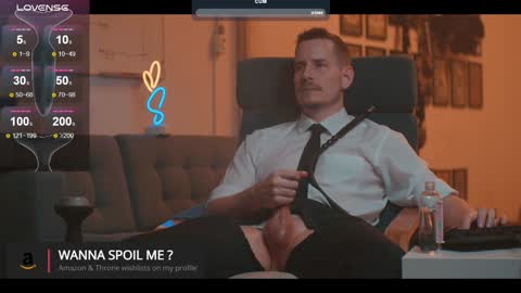 Snapshot of the_dilf chatting on 01-27-25, 10:27 The DILF - online show from 01-27-25, 10:27