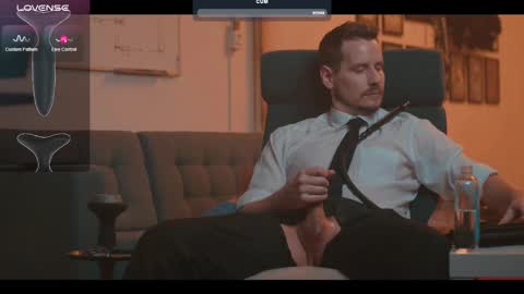 Snapshot of the_dilf chatting on 02-11-25, 04:13 The DILF - online show from 02-11-25, 04:13