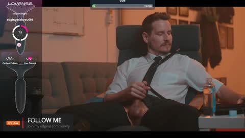 Snapshot of the_dilf chatting on 02-15-25, 04:01 The DILF - online show from 02-15-25, 04:01