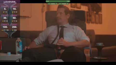 Snapshot of the_dilf chatting on 09-12-25, 04:40 The DILF - online show from 09-12-25, 04:40