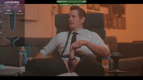 Snapshot of the_dilf chatting on 09-14-25, 10:03 The DILF - online show from 09-14-25, 10:03