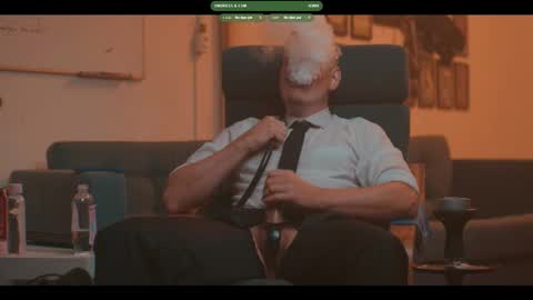 Snapshot of the_dilf chatting on 09-23-25, 03:37 The DILF - online show from 09-23-25, 03:37
