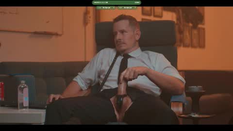 Snapshot of the_dilf chatting on 09-24-25, 04:21 The DILF - online show from 09-24-25, 04:21