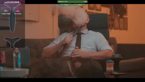 Snapshot of the_dilf chatting on 10-02-25, 02:24 The DILF - online show from 10-02-25, 02:24