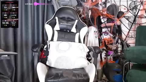 the dog lian online show from 10-26-25, 11:20